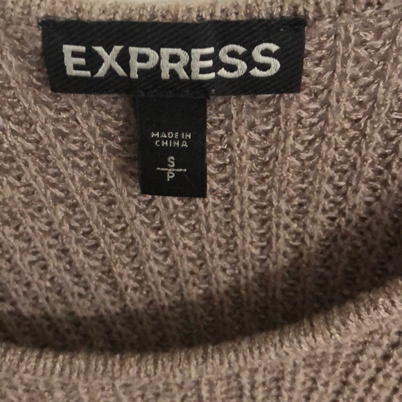 Express sweater. - Picture 2 of 5
